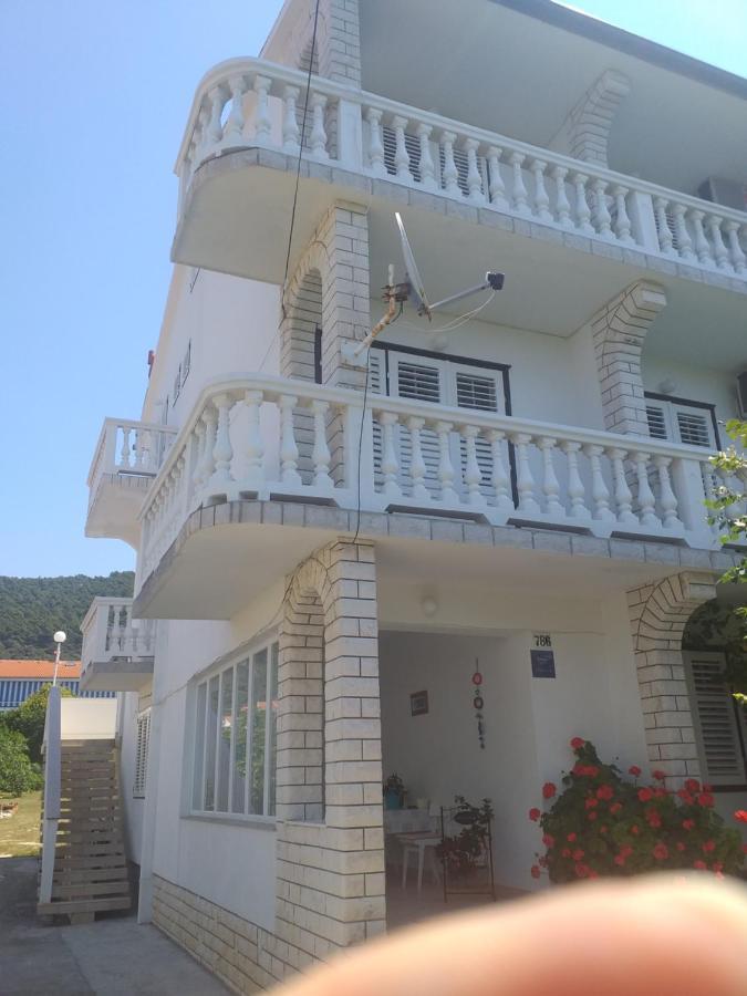 Guest House Silvia Rab Town Exterior photo