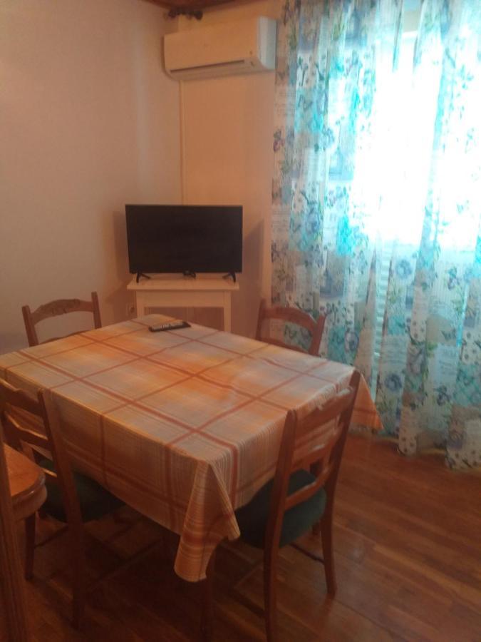Guest House Silvia Rab Town Exterior photo