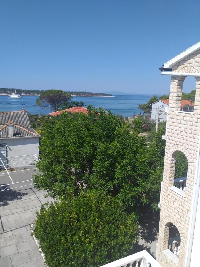 Guest House Silvia Rab Town Exterior photo